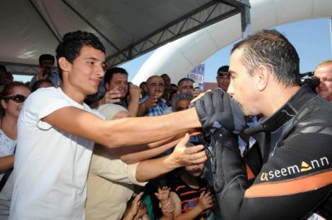 Cem Karabay'ın sudan çıkarılışı 16