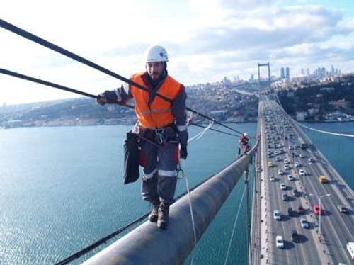 Onların İşi Tehlike 16