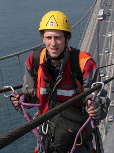 Onların İşi Tehlike 19