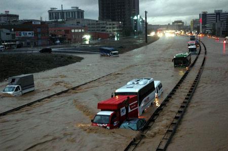 İstanbul'da sel kurbanlarının sayısı artıyor 1