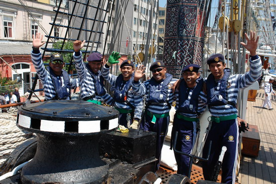 Boylu Soylu yelkenler İstanbul'da 6