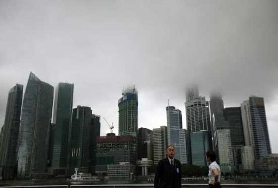 Şehir manzaralı yüzme havuzu 5