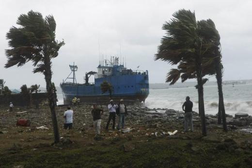 6 gemi Panama'da karaya oturdu 7