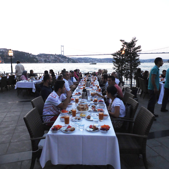 Dentur Avrasya ailesi iftarda buluştu 9