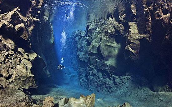 İki kıta böyle ayrılıyor 3