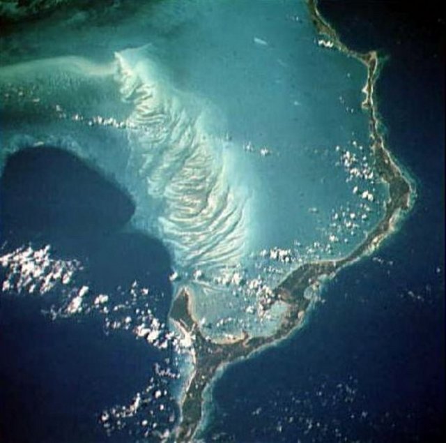 Okyanusu 3 renge ayıran Eleuthera adası 5