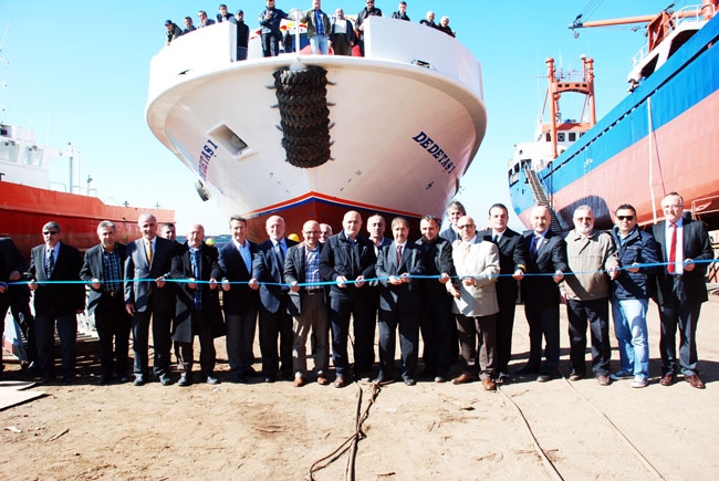 Dentur Avrasya, Dedetaş-1'i denize indirdi 1