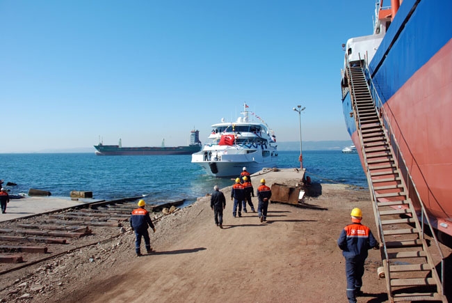 Dentur Avrasya, Dedetaş-1'i denize indirdi 5