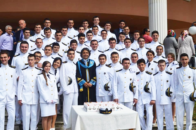 KTÜ 15. Dönem Mezuniyet Sevinci 5