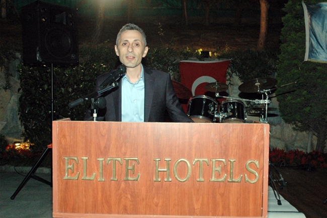 İTÜDF'li öğrenciler mezuniyet yemeğinde buluştu 4