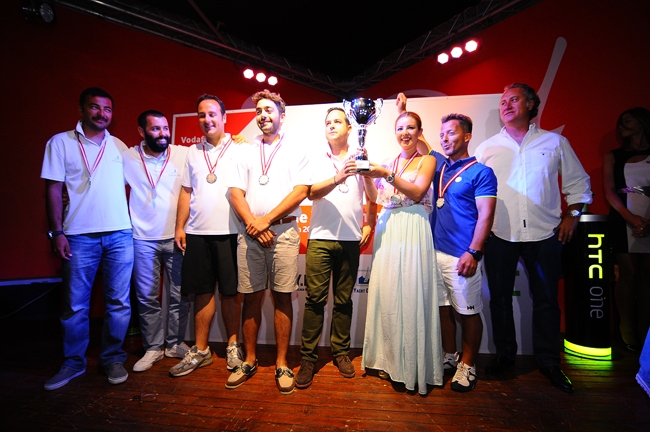 9.Vodafone Red Famous Cup sona erdi 1