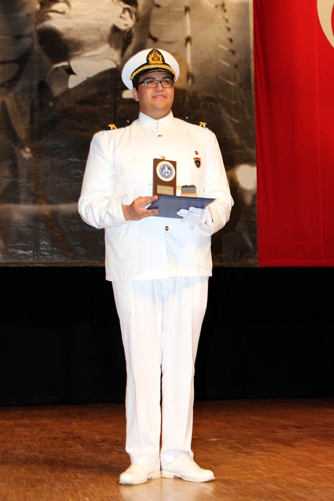 PRÜ, ilk mezunlarını dünya denizlerine armağan etti 28