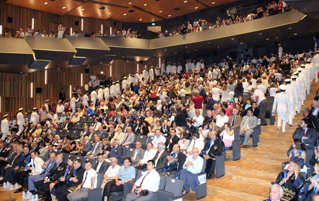 PRÜ, ilk mezunlarını dünya denizlerine armağan etti 3