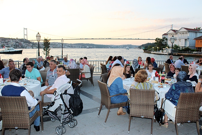 Dentur Avrasya’nın iftar yemeğinde deniz ulaşımı bir araya geldi 5