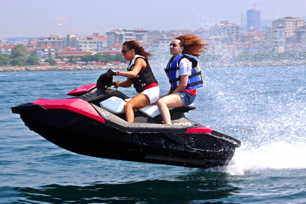 Jet-ski tutkunları Marmara'da buluştu 2