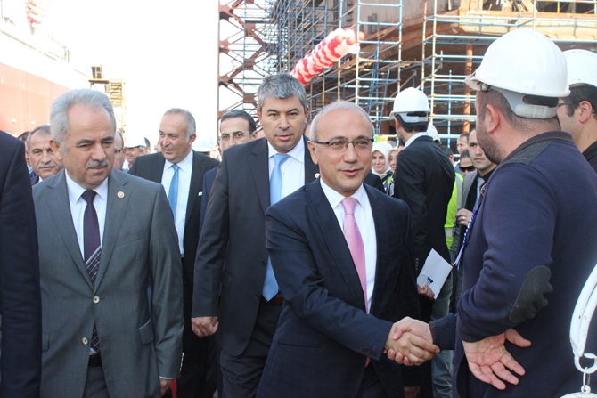 "Nene Hatun" denize indirildi 6