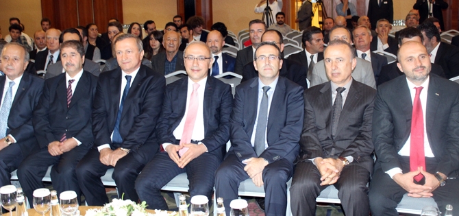 3. Ulusal Gemi ve Yat Tasarım Yarışması’nda ödüller sahiplerini buldu 4