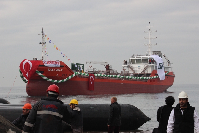 M/T Kalamış-E denize indirildi 10
