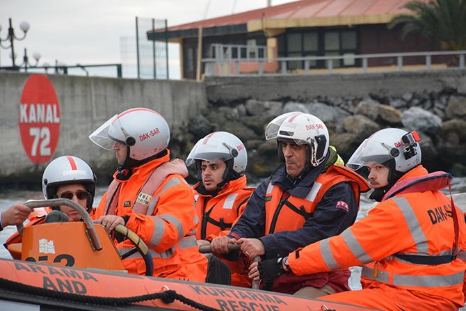 DAK/SAR görme engellileri denizle buluşturdu 10