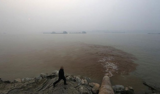 Endüstriyel kirlilik dünya sularını tehdit ediyor 6