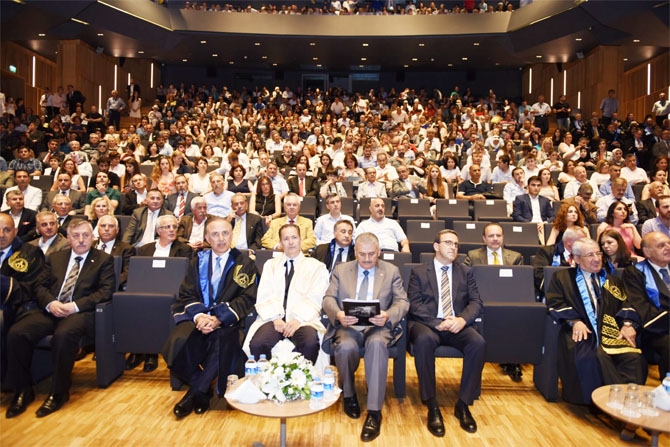 PRÜ ikinci dönem mezunlarını verdi 3