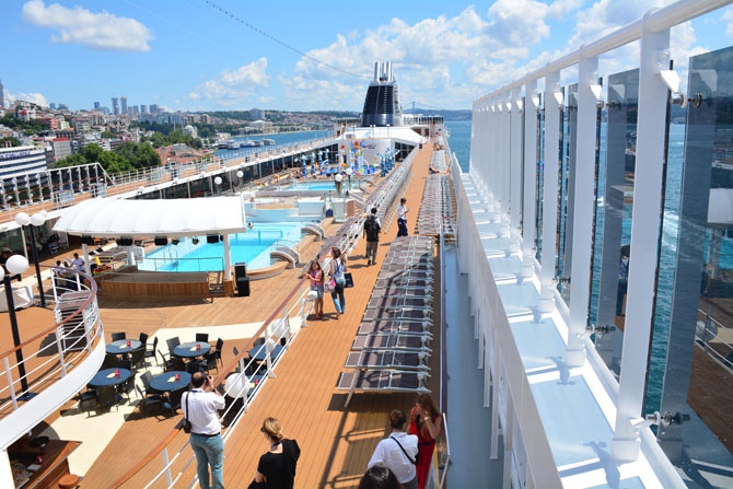 Rönesans programı kapsamında büyütülen MSC Opera İstanbul’a demir attı 12