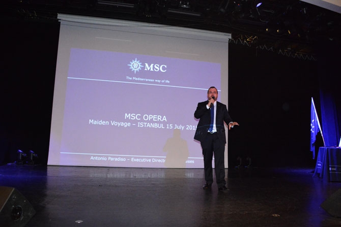 Rönesans programı kapsamında büyütülen MSC Opera İstanbul’a demir attı 15