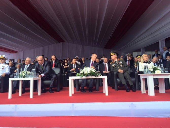 TCG Bayraktar denize indi 10