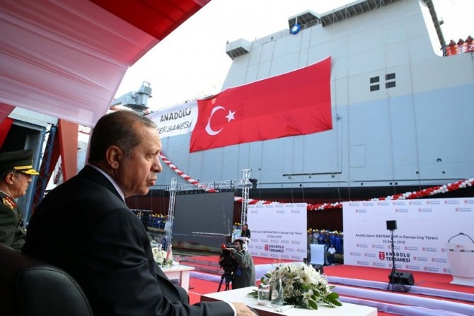 TCG Bayraktar denize indi 6