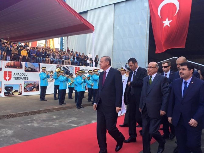 TCG Bayraktar denize indi 8