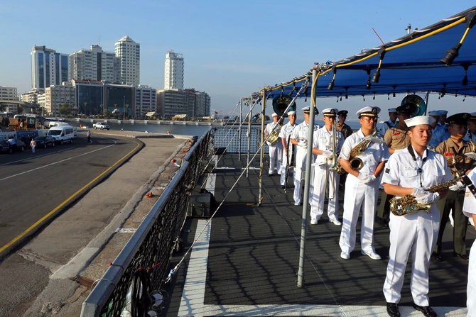 Kore Donanması'na ait iki gemi İzmir'e geldi 9