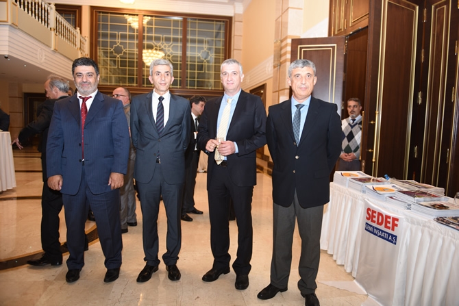 Türkiye'nin en büyük askeri gemisi için imzalar atıldı 20