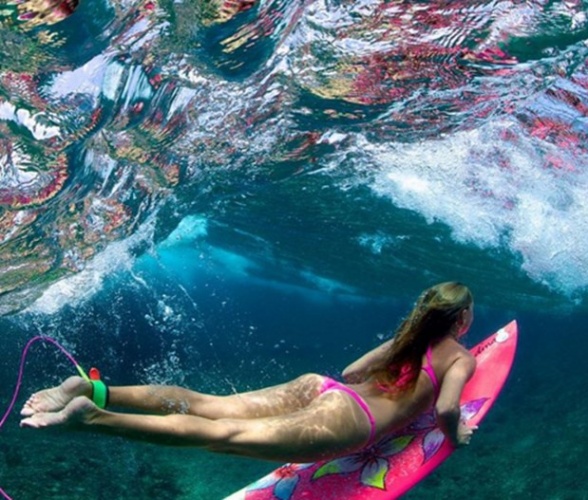 'Dişi Indiana Jones' Paris'i unutmadı 10