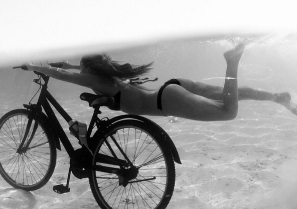 'Dişi Indiana Jones' Paris'i unutmadı 18