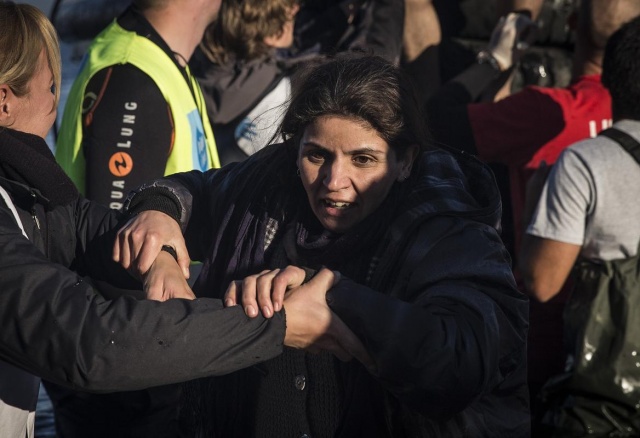 Karaya ulaşan sığınmacıların mutlu sonu 14