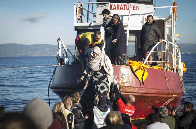Karaya ulaşan sığınmacıların mutlu sonu 35