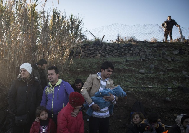 Karaya ulaşan sığınmacıların mutlu sonu 38