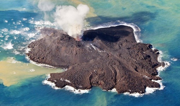 Japonya'nın Yeni Adası 2 Yaşında 2