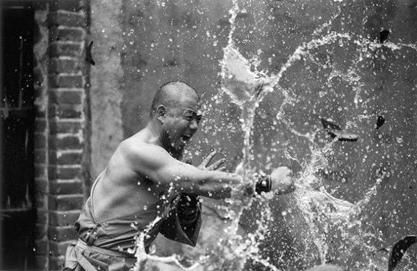 Shaolin rahiplerinin sıra dışı antrenmanı 13