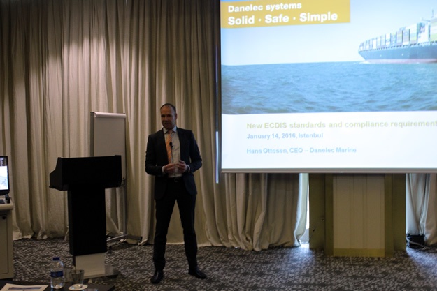 E-Navigation 2016 semineri gerçekleşti 12