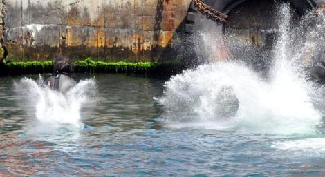 100 km hızla denize daldı 10