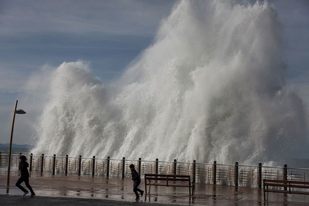 9 metrelik dev dalgalar 11