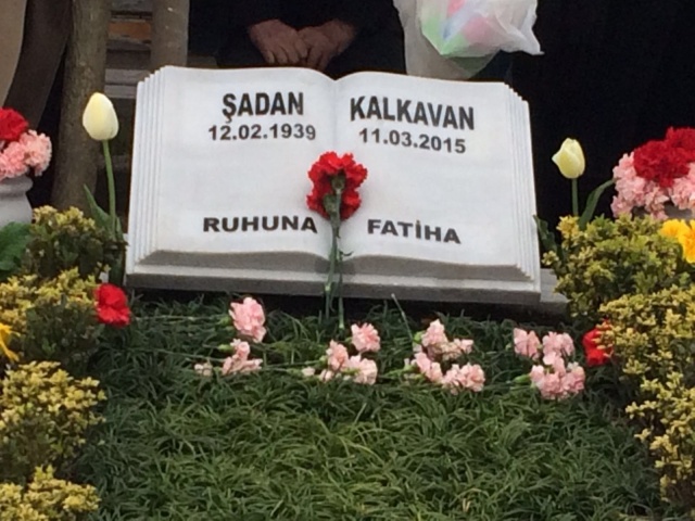 Şadan Kalkavan mezarı başında anıldı 12