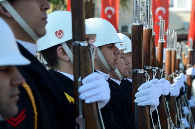 Şehitleri Anma Günü ve Çanakkale Deniz Zaferi'nin 101. yılı 8