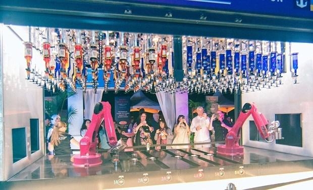 Dünyanın en büyük gemisi suya iniyor 6