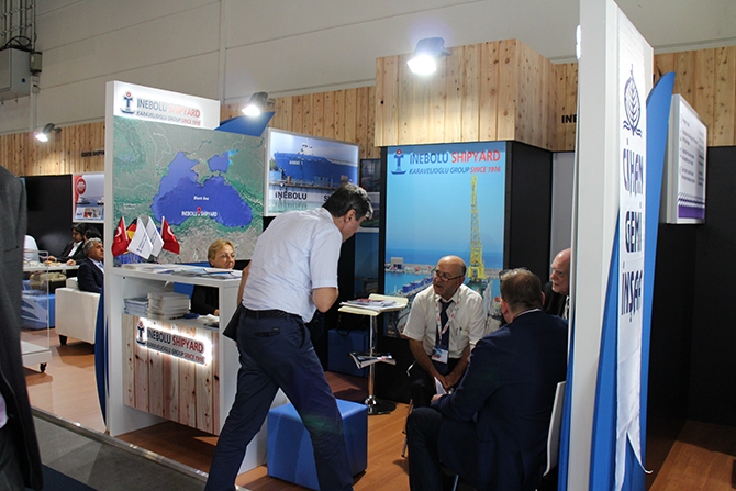 Türk denizcilerden Hamburg çıkarması 28