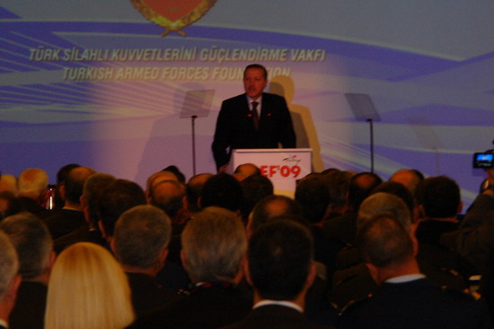 Başbakan Erdoğan IDEF 09'da 2