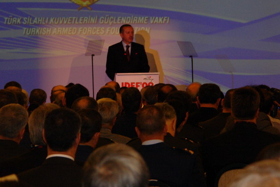 Başbakan Erdoğan IDEF 09'da 3