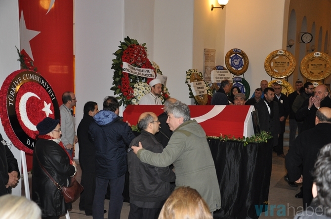 Prof. Dr. Teoman Özalp son yolculuğuna uğurlandı 1