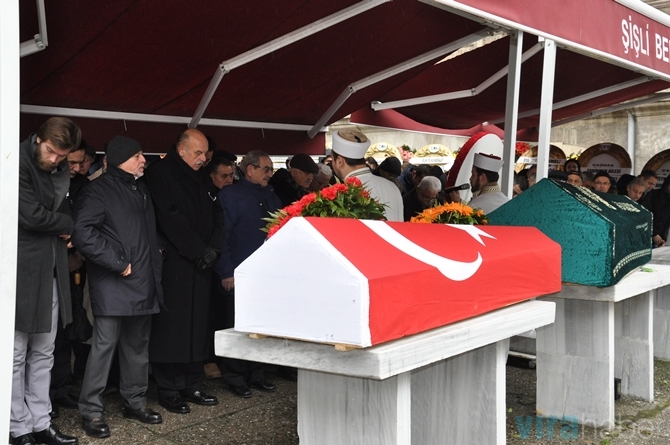 Prof. Dr. Teoman Özalp son yolculuğuna uğurlandı 14